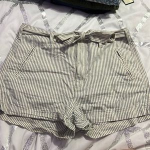 American Eagle shorts - Size 10